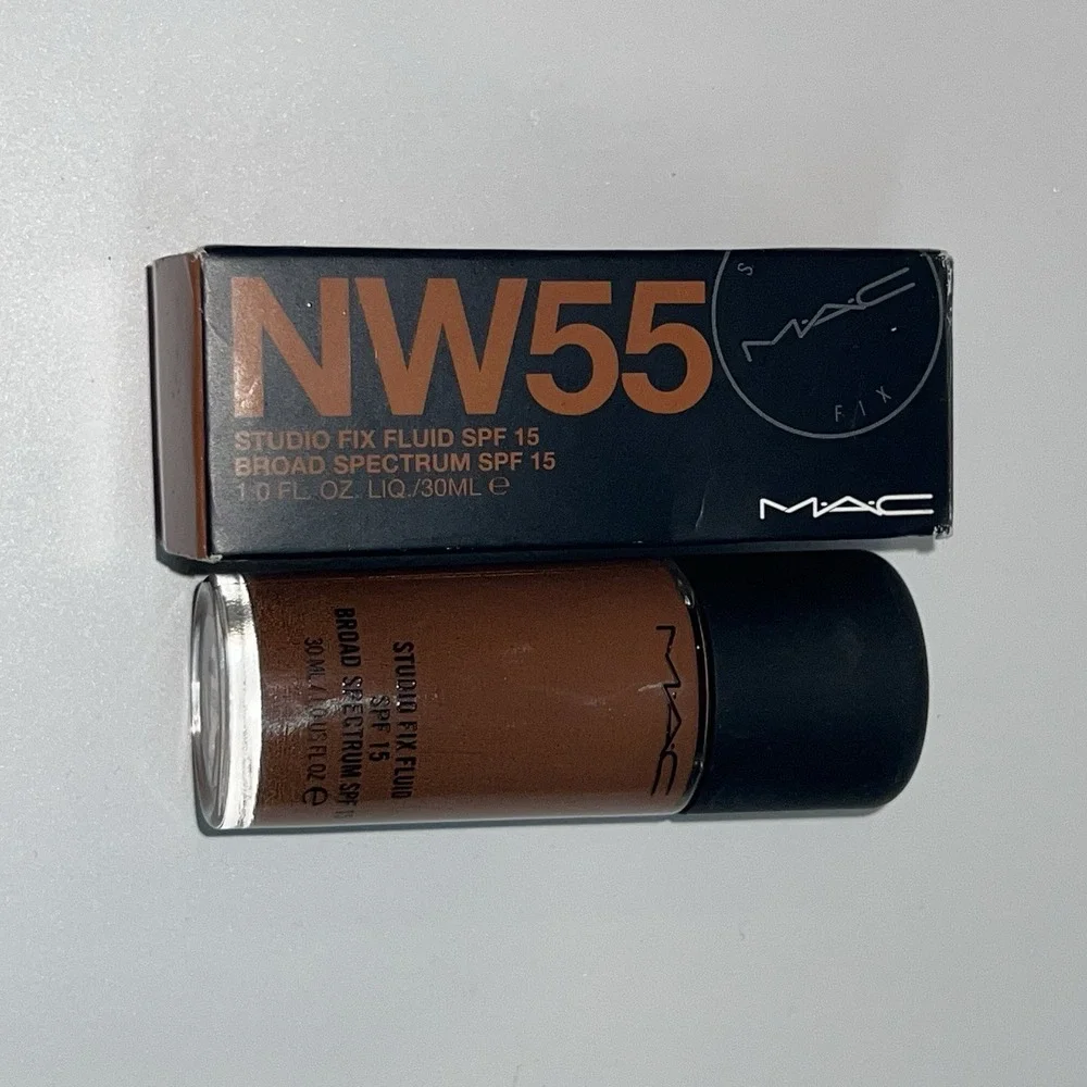 MAC Studio Fix Fluid Broad Spectrum SPF 15 Foundation - NW55 - 1 FL OZ / 30ML